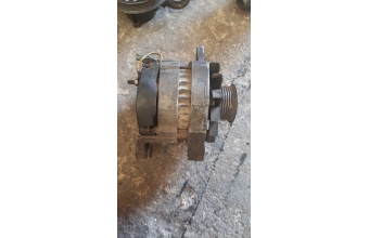 renault r19 1.4 çıkma şarj dinamosu