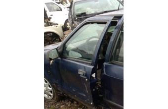 renault r19 1.6 çıkma sol ön dolu kapı.
