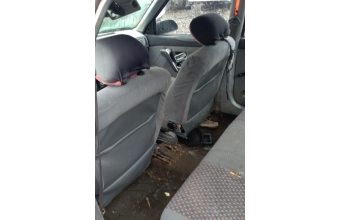 renault r19 1.6 karburatörlü çıkma ön takım koltuk.