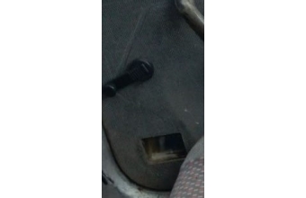 renault r19 1.6 karburatörlü çıkma sağ arka kapı cam kolu.