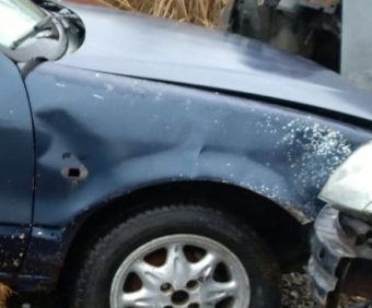 renault r19 1.6 karburatörlü çıkma sağ ön çamurluk.