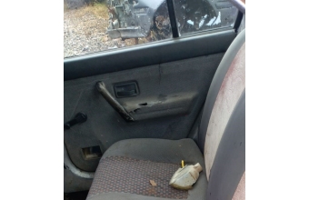 renault r19 1.6 karburatörlü sökme sağ arka kapı döşemesi.