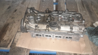 Renault scenic 1 1.6 16v k4m motor kodlu silindir kapak eksantrik kapak dolu 25bin