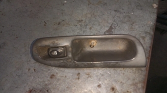 Renault Scenic 1 sağ cam dugmesi