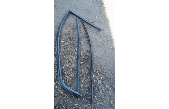 Renault scenic 1 sag ön kapı cam fitili