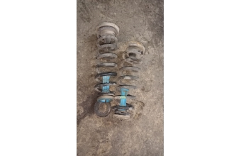 Renault scenic 2 arka helezon yayları takozlari