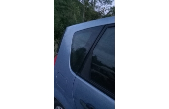 Renault Scenic 2 sağ arka kelebek cam