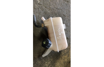Renault scenic 2 yedek su deposu