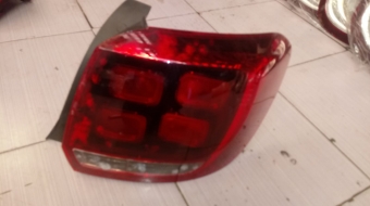 renault symbol çıkma sağ stop lambası