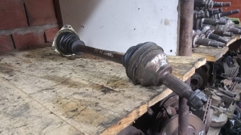 Renault trafik 1.9 6 ileri sol akis