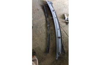 Renault trafik ön cam ızgarası