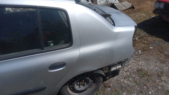 Renult Clio sol ark çamurluk kesme orjinal parça