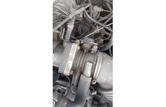 Rover 414 boğaz kelebeği