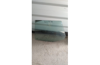 Seat ibiza sol arka cam orjinal parça