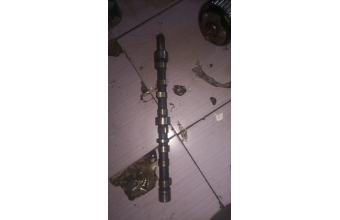 Skoda felicia 1.3 karbüratörlü eksantrik mili