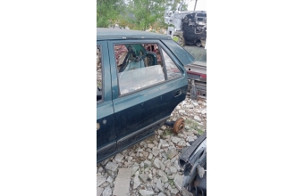 Skoda felicia sol arka kapi