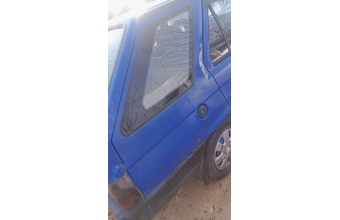 Skoda forman sağ arka kelebek cam