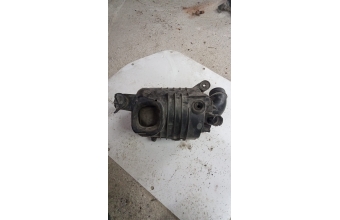 Skoda Octavia A5 hava filtre kutusu