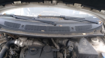 Skoda ROOMSTER cam önü ızgara