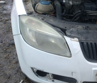 skoda roomster çıkma sağ far