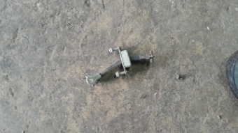 SuUki sx4 arka kapı gergisi