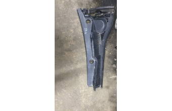 Suzuki SX4 cam önü ızgarası