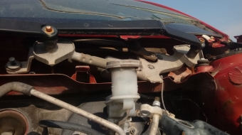 suzuki sx4 çıkma ön cam silecek frezesi