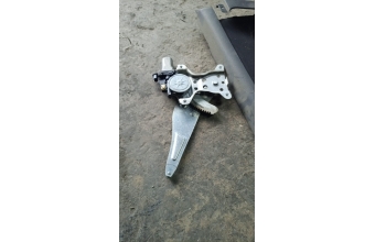 Suzuki sx4 sag arka cam krikosu