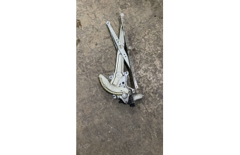 Suzuki SX4 sağ ön cam kirikosu otomatik