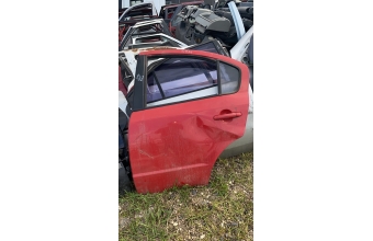 Suzuki SX4 sol arka kapı