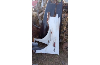 Tata telcoline sol çamurluk