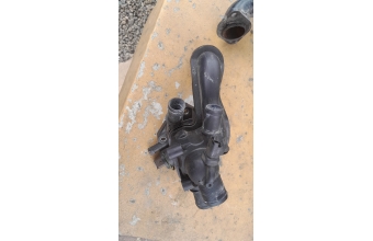 Toyota auris 1.4 d4d termostat gövde