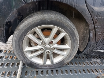 Toyota Auris 16 inç çelik cant takim