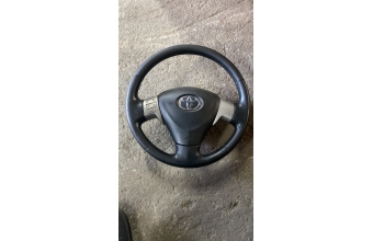 Toyota Auris direksiyon simidi ve airbagi