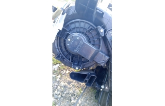 Toyota auris kalorifer motoru