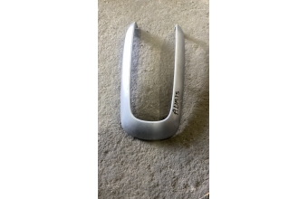 Toyota Auris orta konsol plastiği