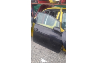 Toyota auris sag ön kapı dolu
