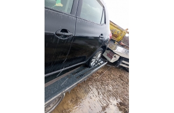 Toyota Auris sol ön kapı 2007-2012