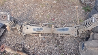 Toyota Carina arka beşik arka salincak arka travers