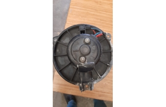 toyota carina çıkma kalorifer motoru