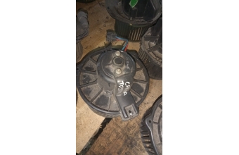 Toyota Carina kalorifer motoru