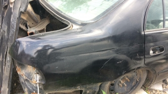 toyota carina kesme sağ arka çamurluk
