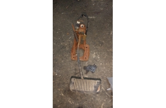 Toyota Carina otomatik fren pedali