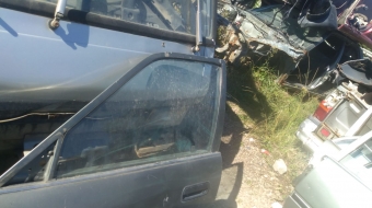 toyota corona çıkma sol ön kapı camı