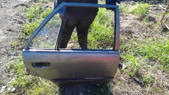 Toyota corona sag arka kapı