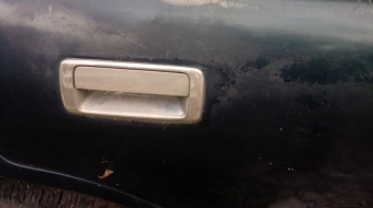 toyota cressida çıkma sağ arka dış kapı kolu