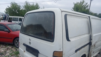 Toyota hiace arka cam