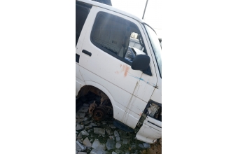 Toyota hiace sag ön kapı