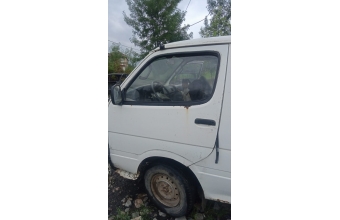 Toyota hiace sol ön kapi