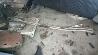 Toyota hiace vites kolları